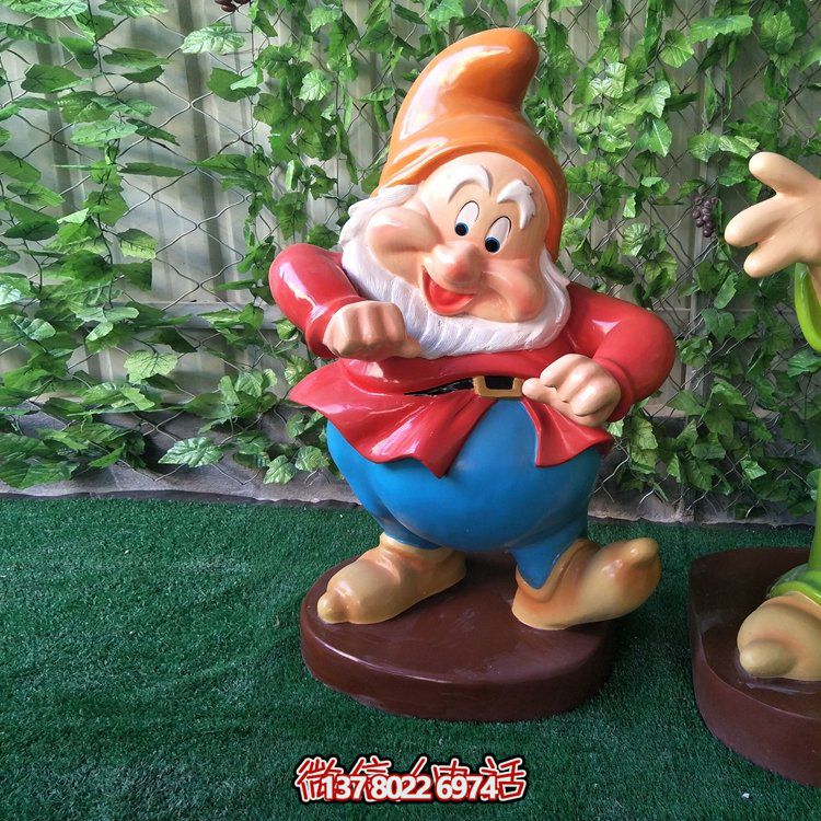 卡通小矮人雕塑，提升商場(chǎng)、戶外、園林景觀的玻璃鋼精美裝飾