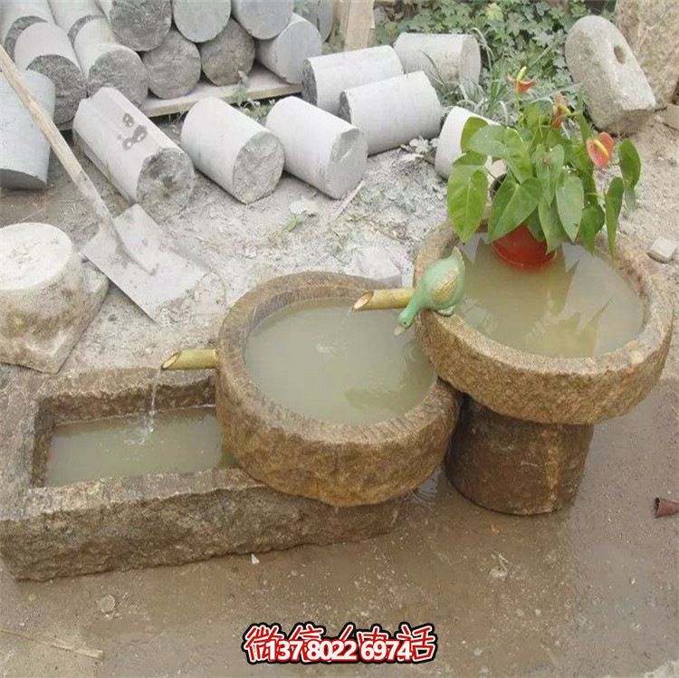 古老農(nóng)村石槽流水魚(yú)缸，傳統(tǒng)擺件裝飾景觀