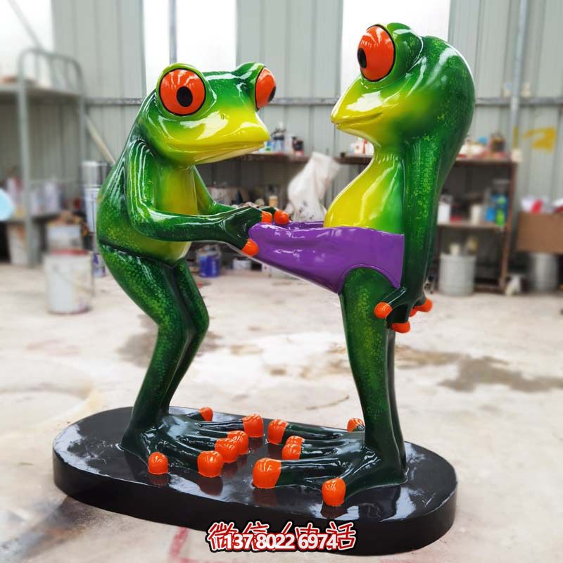 逗趣玻璃鋼青蛙雕塑，為景區增色不只