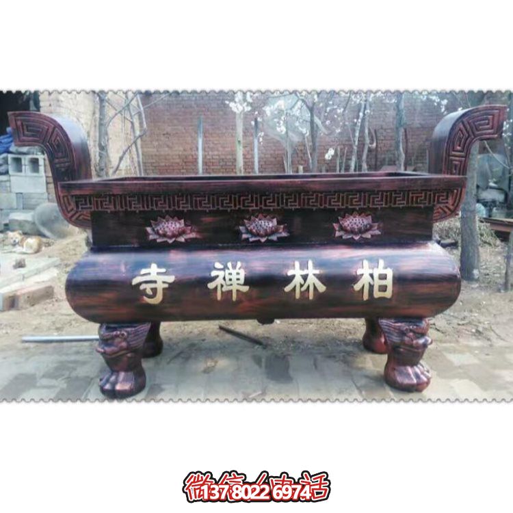 玻璃鋼大型香爐雕塑，點綴露天景區