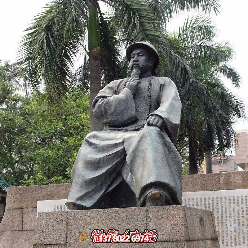 林則徐青銅雕塑像，讓?xiě)敉鈴V場(chǎng)擺放更有趣